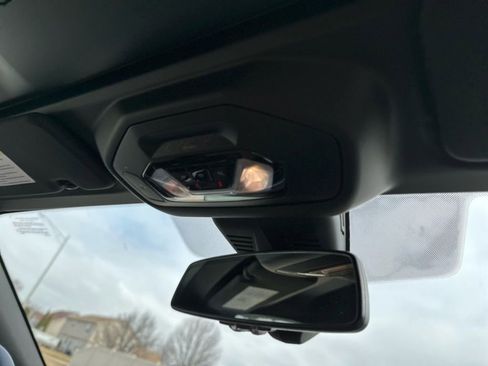 Used 2025 BMW Z4 M40i w/ Edition image 24