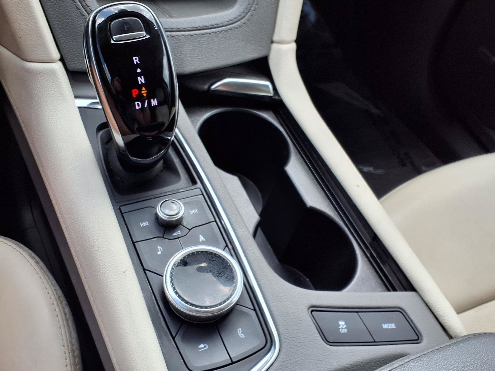 Used 2023 Cadillac XT5 Premium Luxury FWD image 9