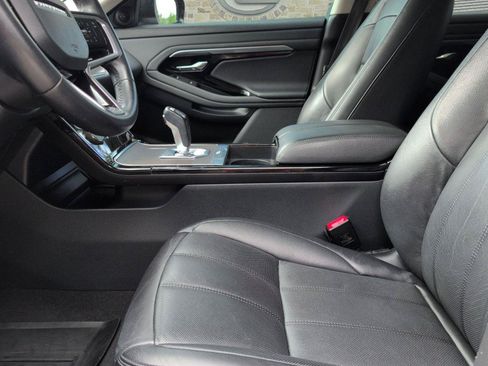 Used 2023 Land Rover Range Rover Evoque S AWD/4WD image 6