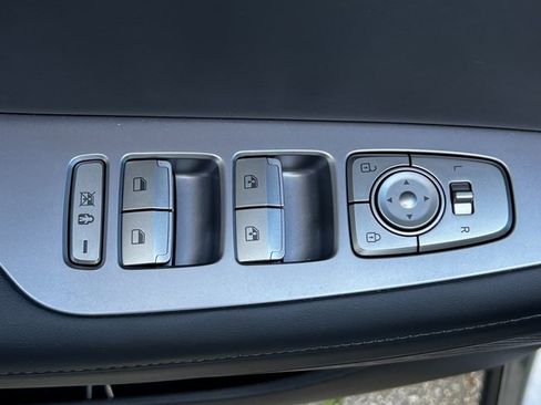 Used 2024 Hyundai Palisade Limited image 18