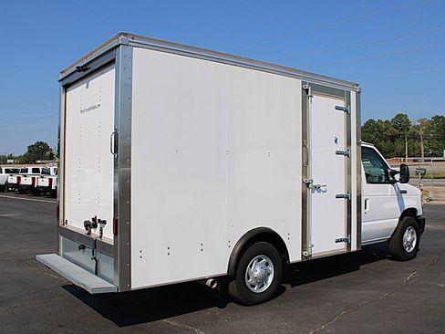 Used 2023 Ford E-350 and Econoline 350 Super Duty w/ Driver's Safety Package image 5