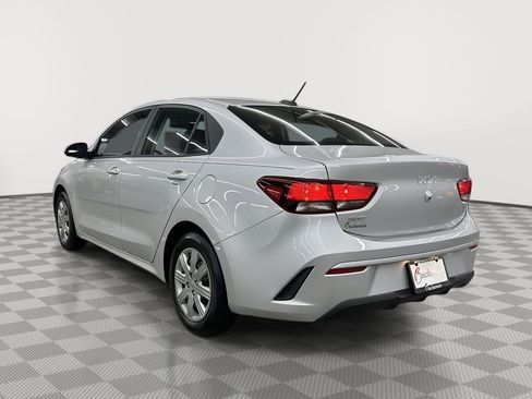 Used 2022 Kia Rio LX image 4