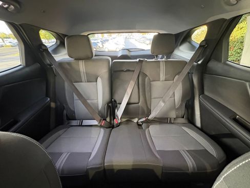 Used 2025 Chevrolet Blazer LT image 38