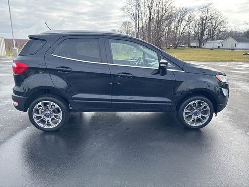 Used 2022 Ford EcoSport Titanium image 9