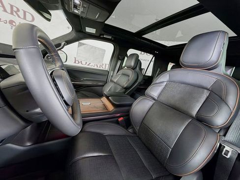 New 2025 Lincoln Navigator Black Label AWD/4WD image 22