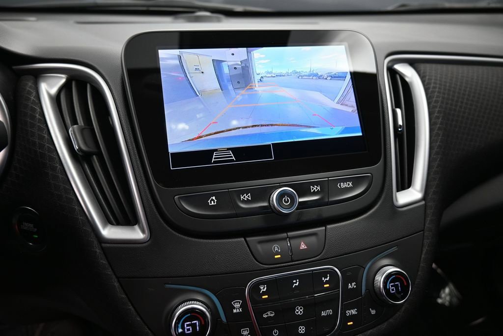 Used 2025 Chevrolet Malibu LT FWD image 34