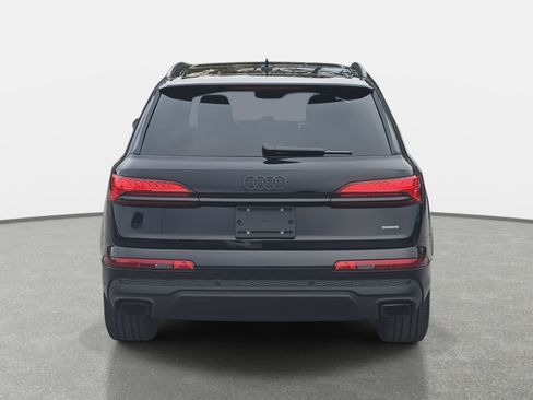 Used 2025 Audi Q7 2.0T Premium w/ Convenience Plus Package image 6
