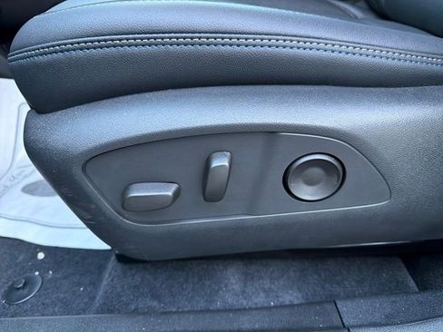 New 2026 Chevrolet Equinox EV LT image 22