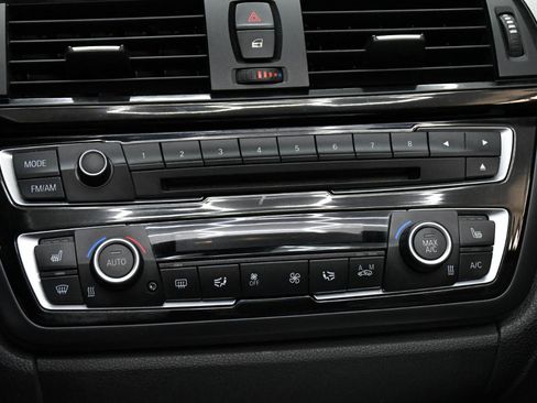 Used 2014 BMW 435i Convertible image 30