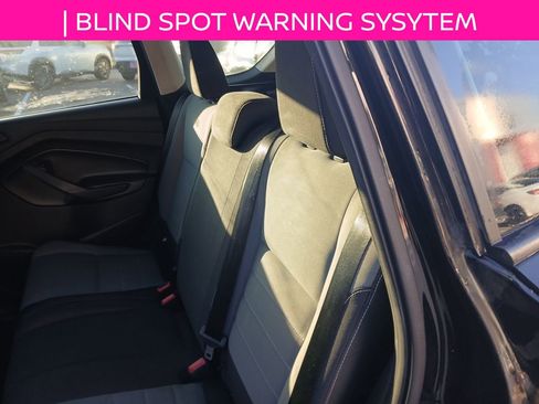 Used 2017 Ford Escape S image 7