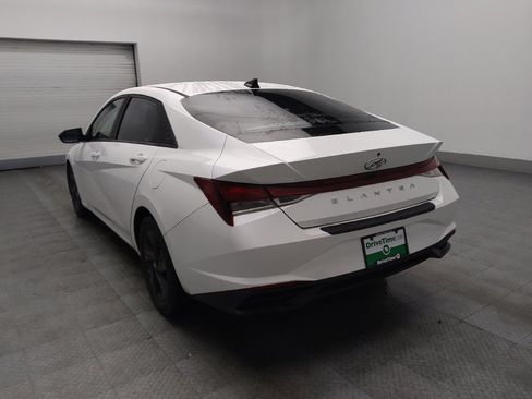 Used 2021 Hyundai Elantra SEL FWD image 5