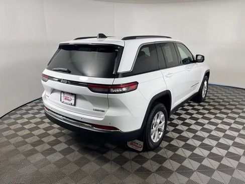 Used 2023 Jeep Grand Cherokee Limited image 7