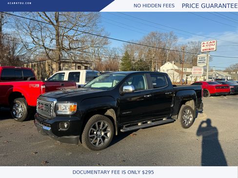 Used 2019 GMC Canyon Denali image 4