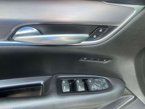 Used 2019 Cadillac XT5 Luxury FWD image 12
