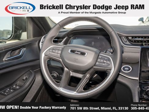 New 2025 Jeep Grand Cherokee Laredo X image 21