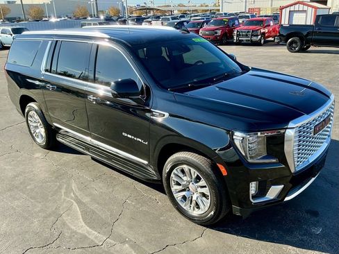 Used 2021 GMC Yukon XL Denali image 4