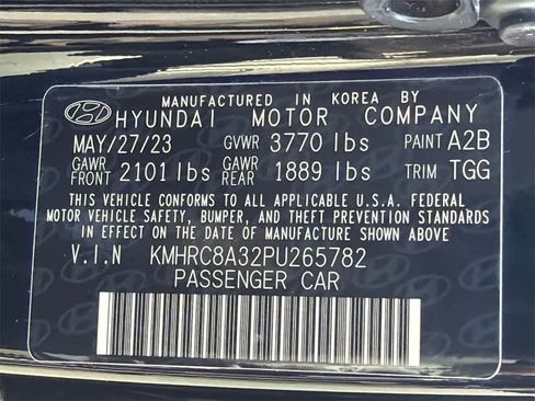 Used 2023 Hyundai Venue SEL image 32