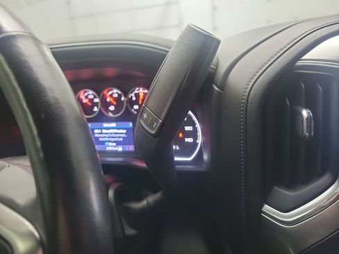 Used 2020 Chevrolet Silverado 2500 LTZ image 26