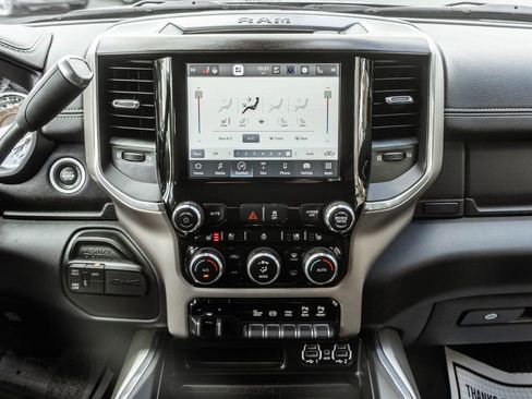 Used 2022 RAM 2500 Laramie AWD/4WD image 19