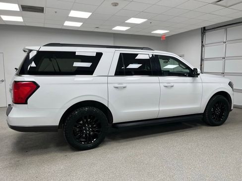 Used 2024 Ford Expedition Max XLT AWD/4WD image 11