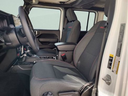 Certified 2025 Jeep Wrangler Unlimited Rubicon image 26