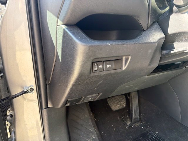 Used 2022 Toyota RAV4 XLE AWD/4WD image 20
