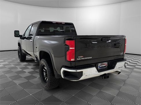 Used 2024 Chevrolet Silverado 2500 LTZ w/ LTZ Premium Package image 5