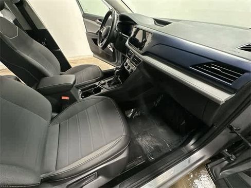 Certified 2023 Volkswagen Taos SE image 20