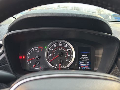 Certified 2022 Toyota Corolla Cross LE image 20