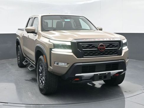 Used 2022 Nissan Frontier PRO-4X w/ Pro-4X Premium Package AWD/4WD image 2