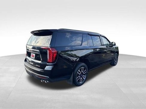 Used 2023 GMC Yukon XL AT4 w/ AT4 Premium Package AWD/4WD image 4