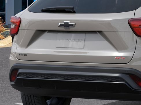 New 2026 Chevrolet Trax RS w/ Driver Confidence Package FWD image 38