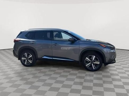 Used 2023 Nissan Rogue SL w/ SL Premium Package AWD/4WD image 2
