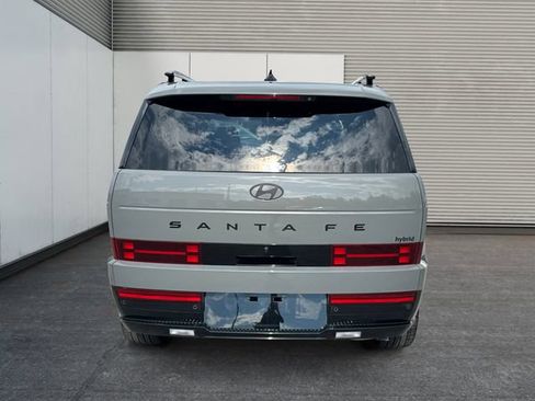 Used 2025 Hyundai Santa Fe Calligraphy FWD image 4