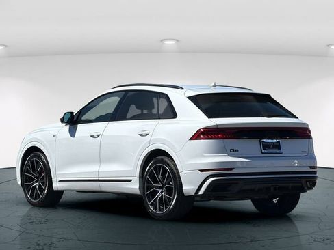Used 2023 Audi Q8 Prestige AWD/4WD image 5