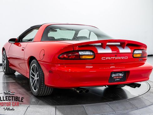 Used 2002 Chevrolet Camaro Z28 w/ SS Performance/Appearance Pkg image 17