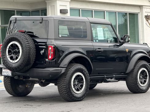 Used 2023 Ford Bronco Badlands image 4