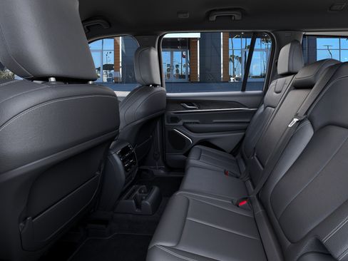 New 2026 Jeep Grand Cherokee L Limited image 23