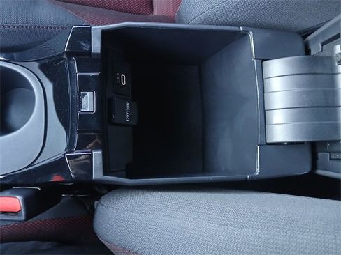 Certified 2024 Toyota Corolla SE image 32