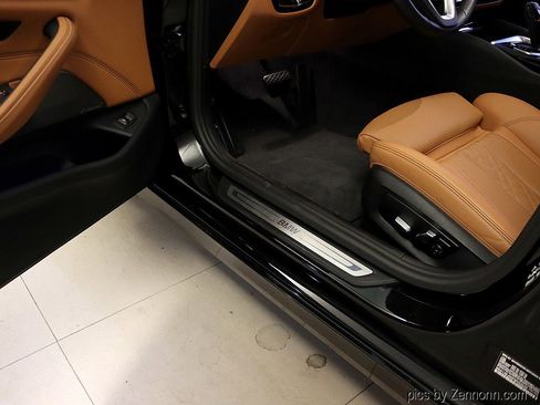 Certified 2023 BMW 530i xDrive w/ Premium Package image 25