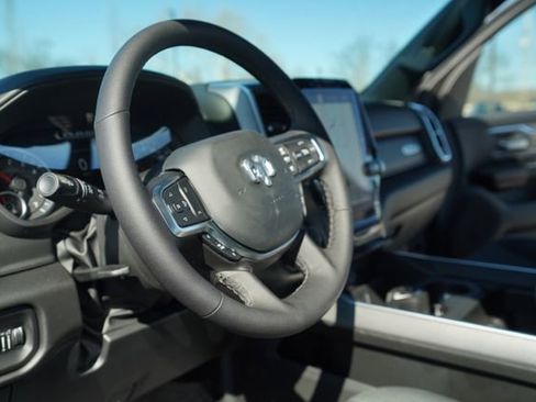 New 2026 RAM 1500 4x4 Crew Cab image 24
