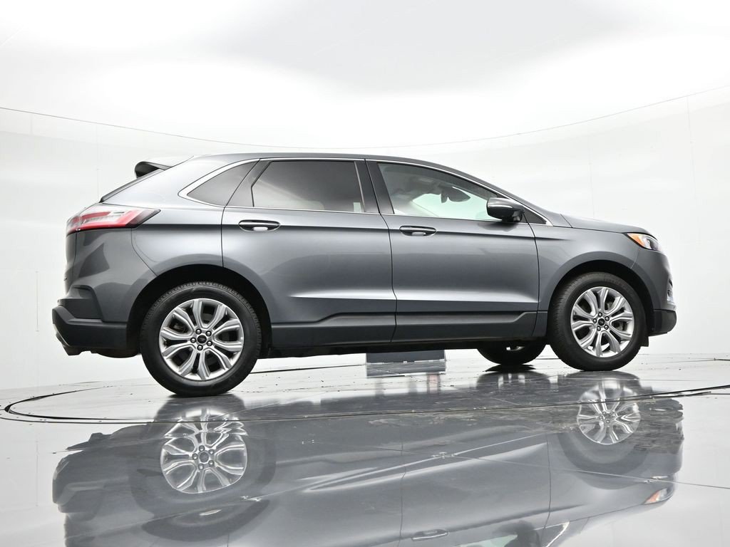 Used 2024 Ford Edge Titanium AWD/4WD image 30