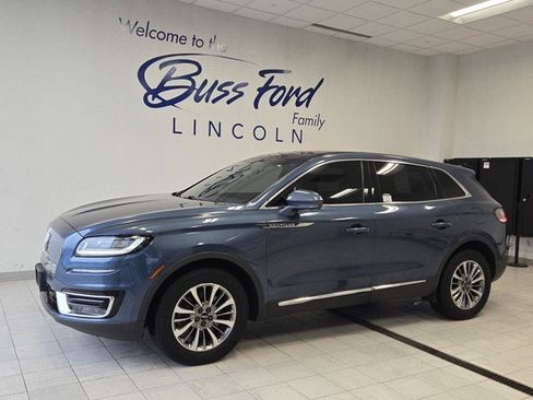 Used 2019 Lincoln Nautilus Select image 1