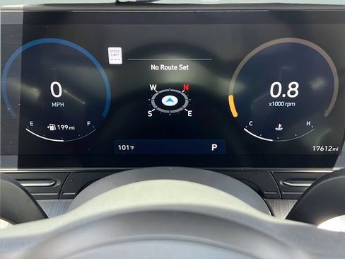 Certified 2024 Hyundai Kona Limited FWD image 34
