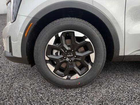 New 2026 Kia Sorento S image 14