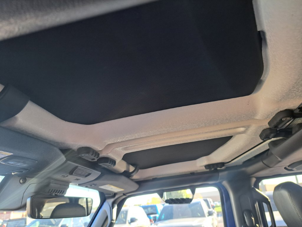 Used 2019 Jeep Wrangler Unlimited Sahara AWD/4WD image 20