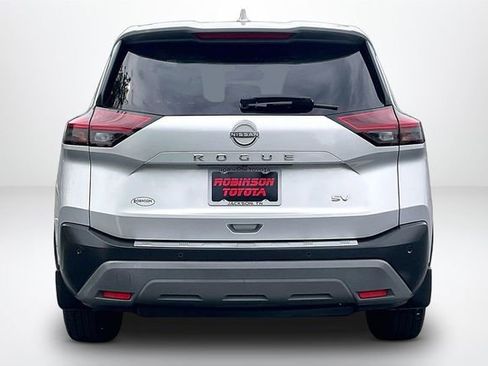 Used 2022 Nissan Rogue SV FWD image 4