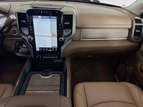 Used 2023 RAM 2500 Limited image 24