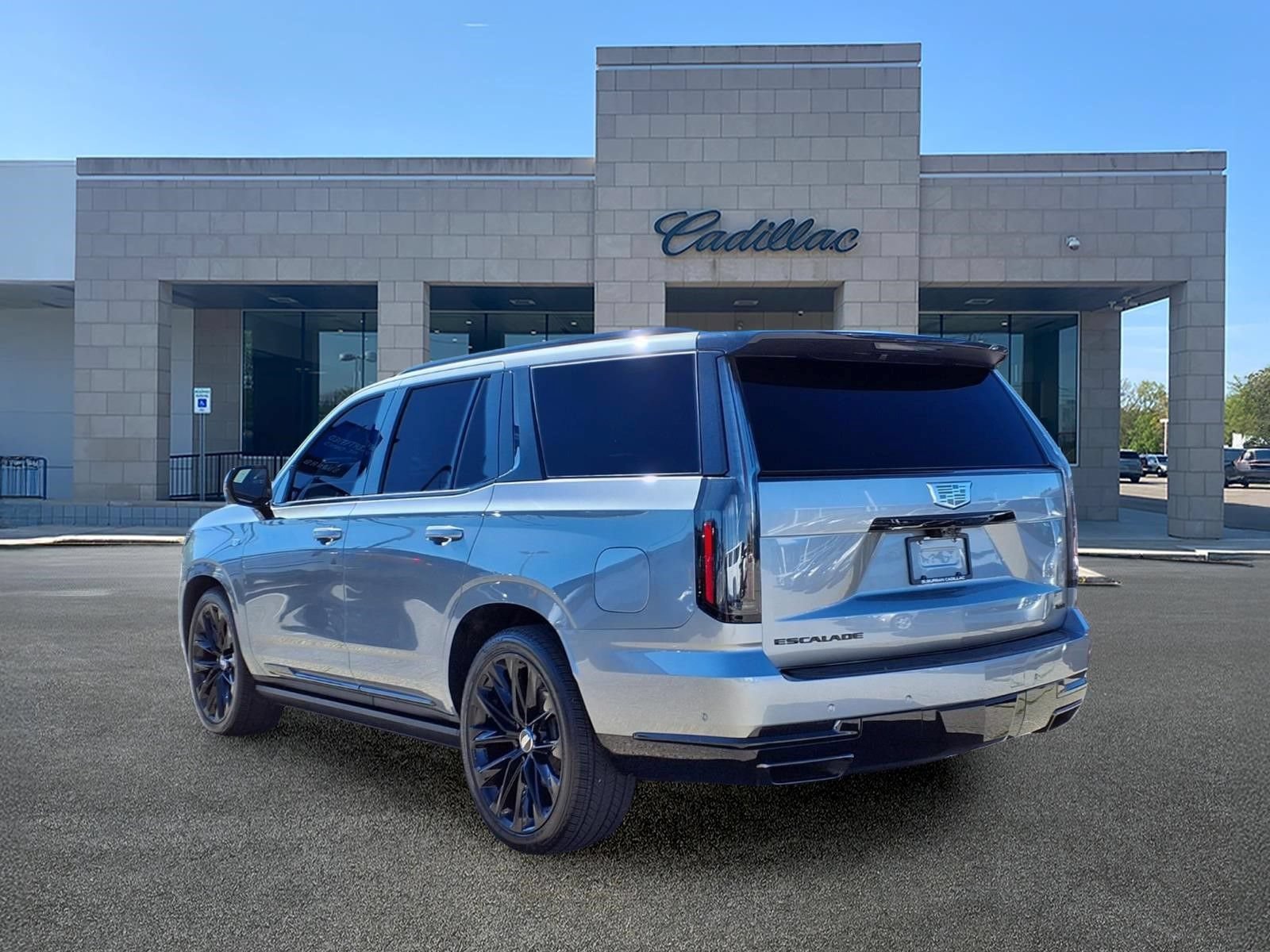 Certified 2026 Cadillac Escalade Platinum Sport w/ LPO, ONYX Package AWD/4WD image 6