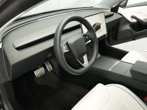 Used 2025 Tesla Model 3 Performance AWD/4WD image 25